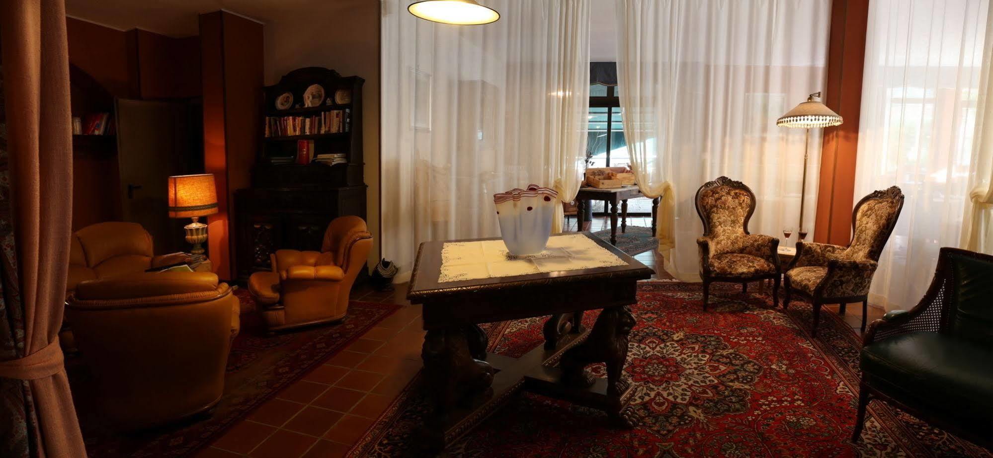 Villa San Carlo Cortemilia Екстер'єр фото